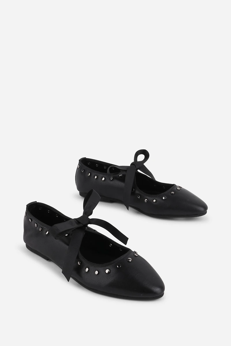 Intentionally Blank Peak Ribbon-Tie Ballet Flats