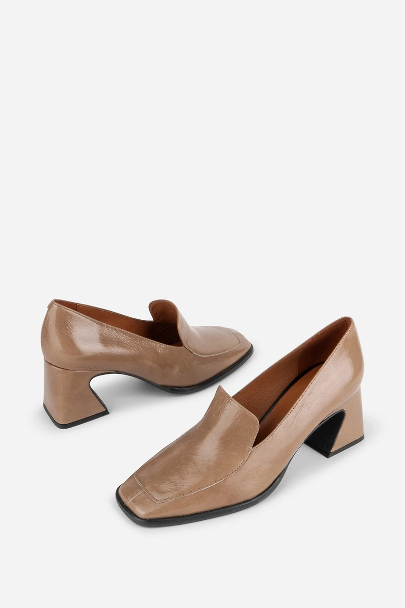 Intentionally Blank Mosa Heeled Loafers