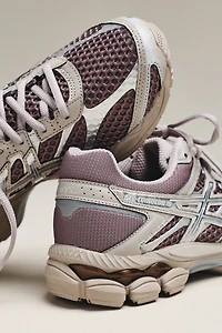 ASICS Gel-Cumulus 16 Sneakers