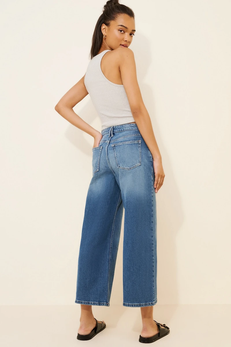 Good American Ease Crop Jeans