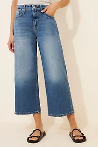 Good American Ease Crop Jeans