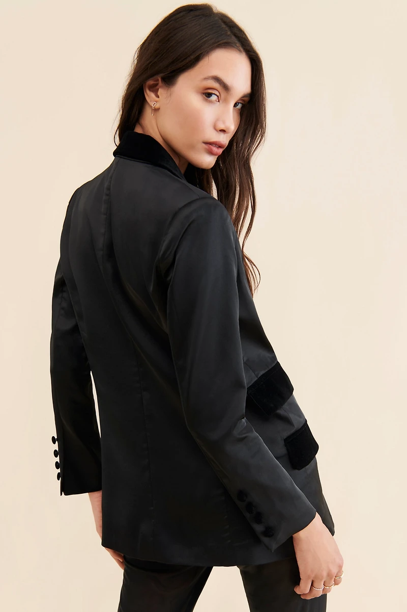FRENCHMAUVE Flava Tuxedo Jacket