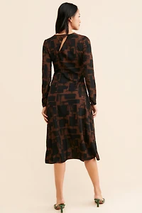 Moon River Printed Back Cut Out Midi Dress