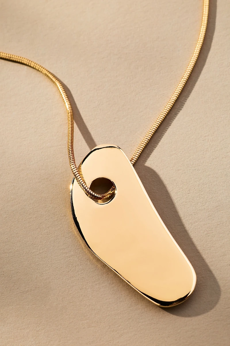 Delicate Sculptural Pendant Necklace