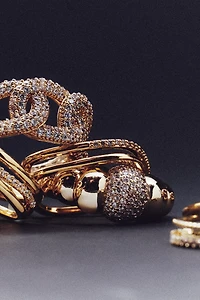 Glam Puff Cocktail Ring