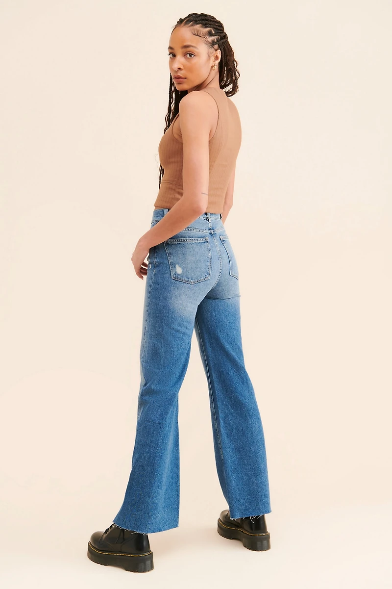 DL1961 Hepburn Wide-Leg Distressed Hem Jeans