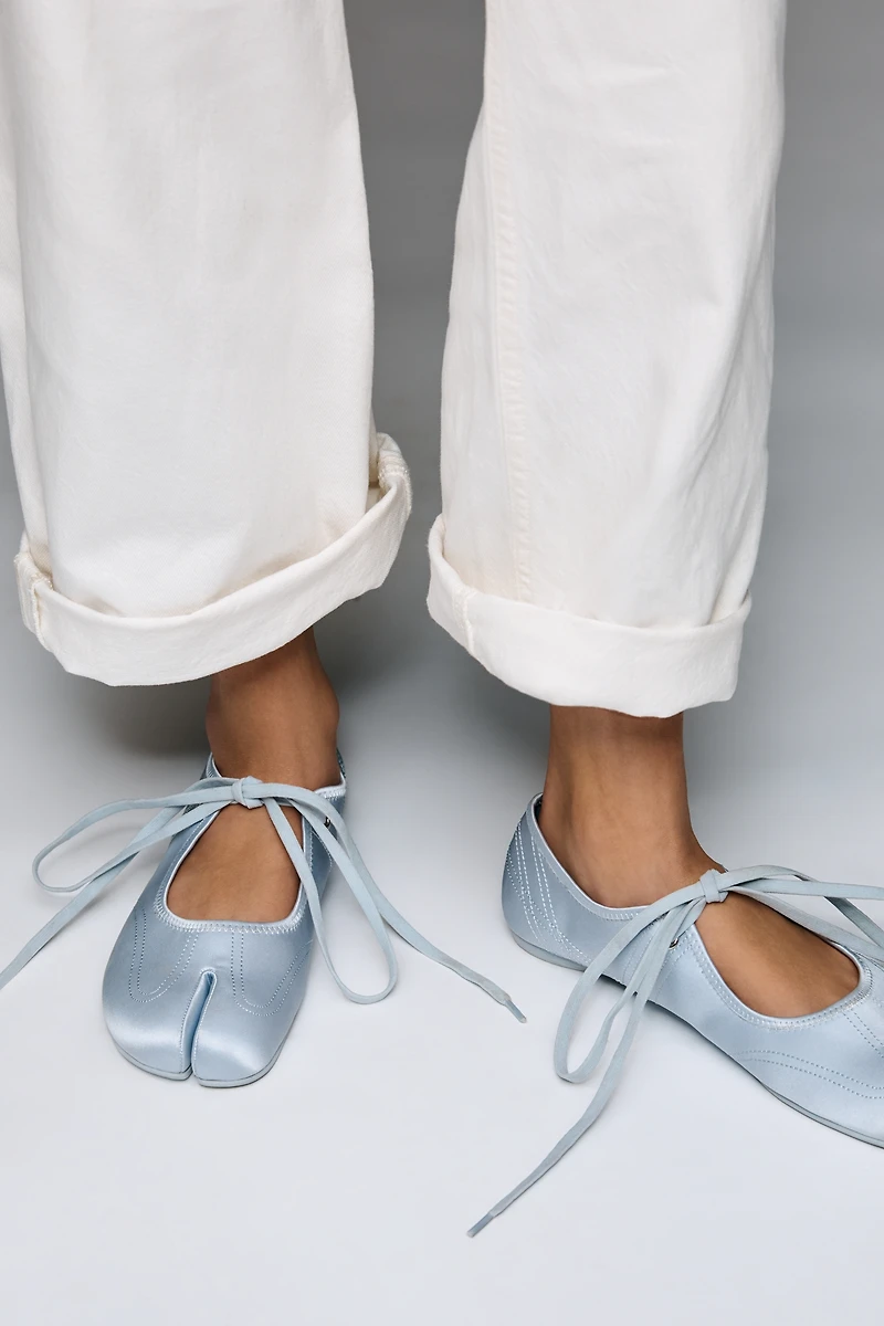 Jeffrey Campbell Saturna Satin Split-Toe Lace-Up Flats