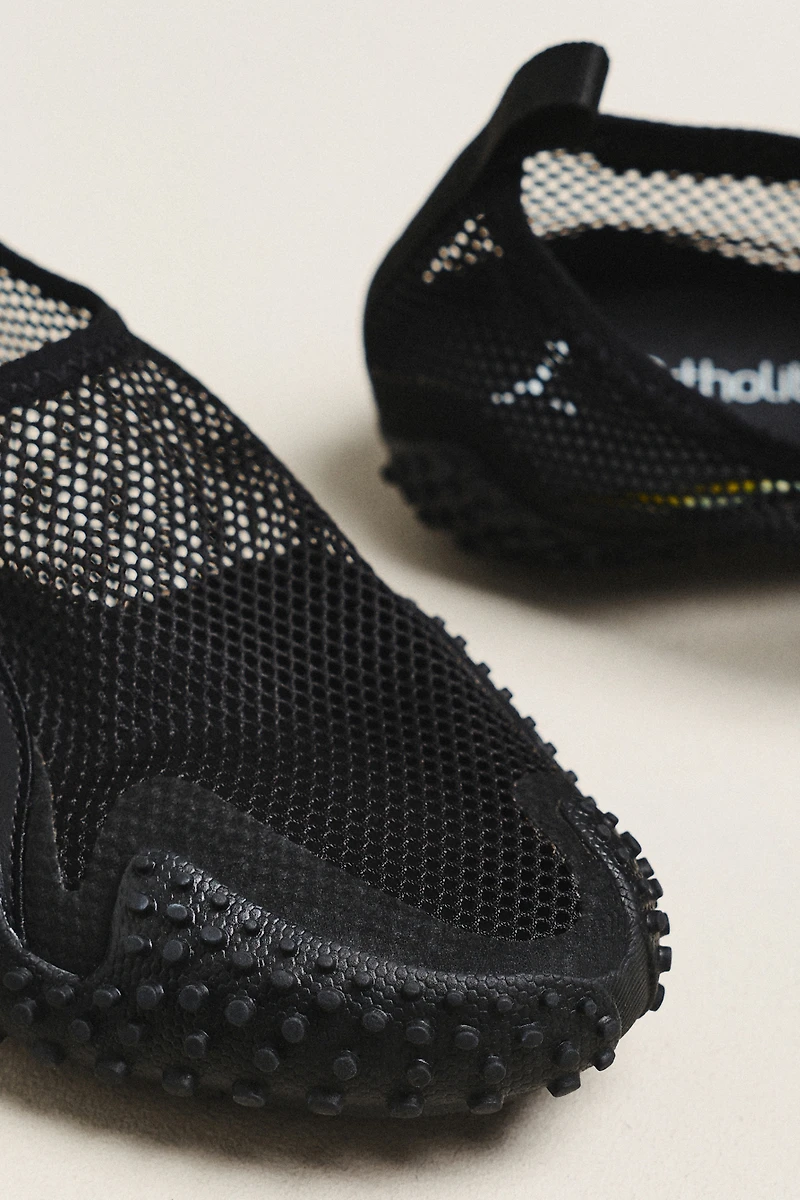PUMA Mostro Flex Mesh Sneakers