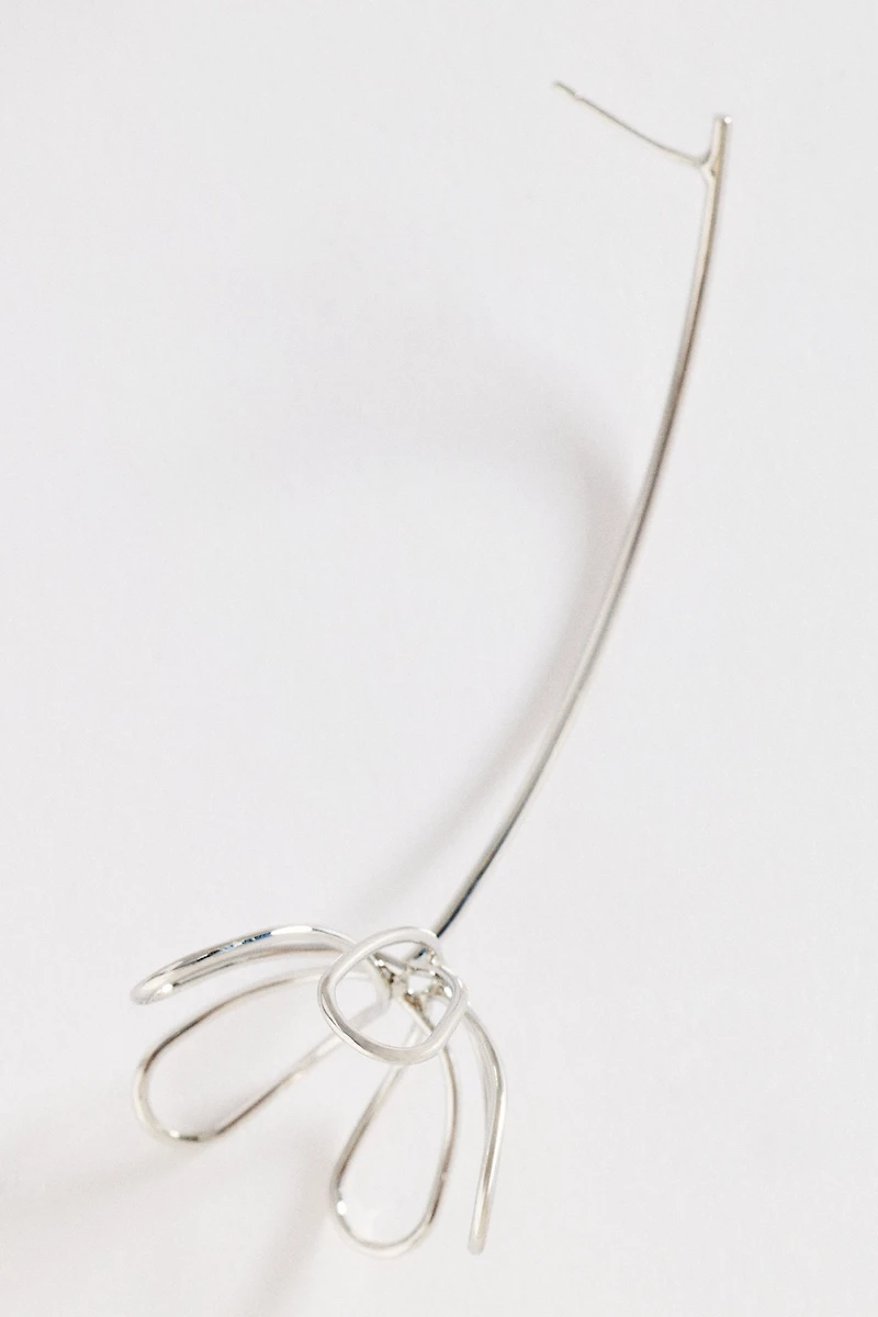 Sculpted Floral Drop Earrings