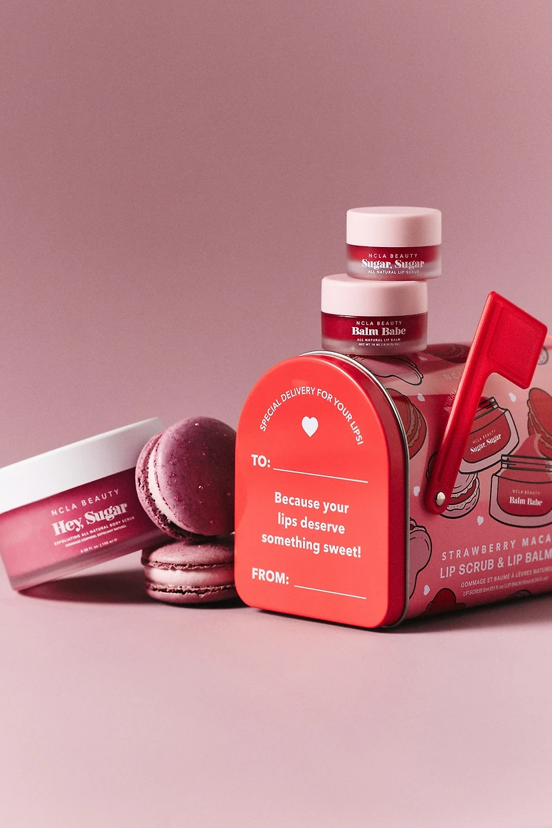 NCLA Beauty Hey, Sugar Strawberry Macaron Body Scrub