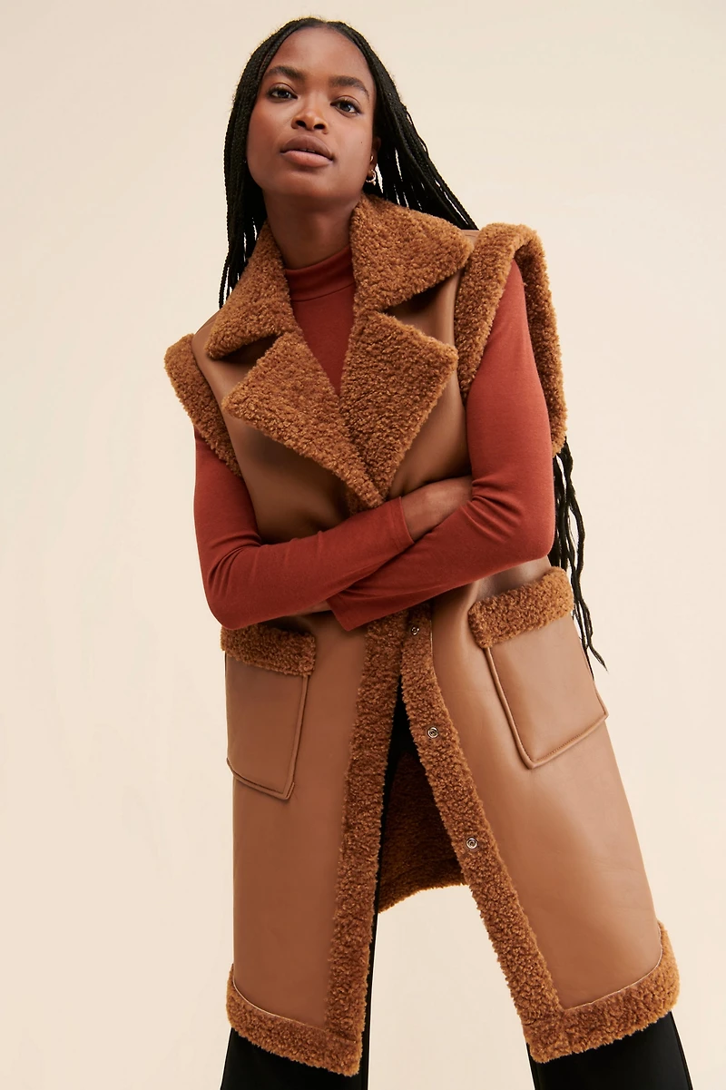 [BLANKNYC] Touch And Go Sherpa Vest