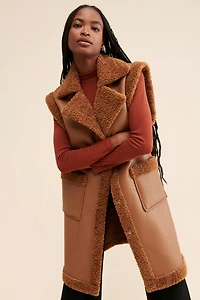 [BLANKNYC] Touch And Go Sherpa Vest