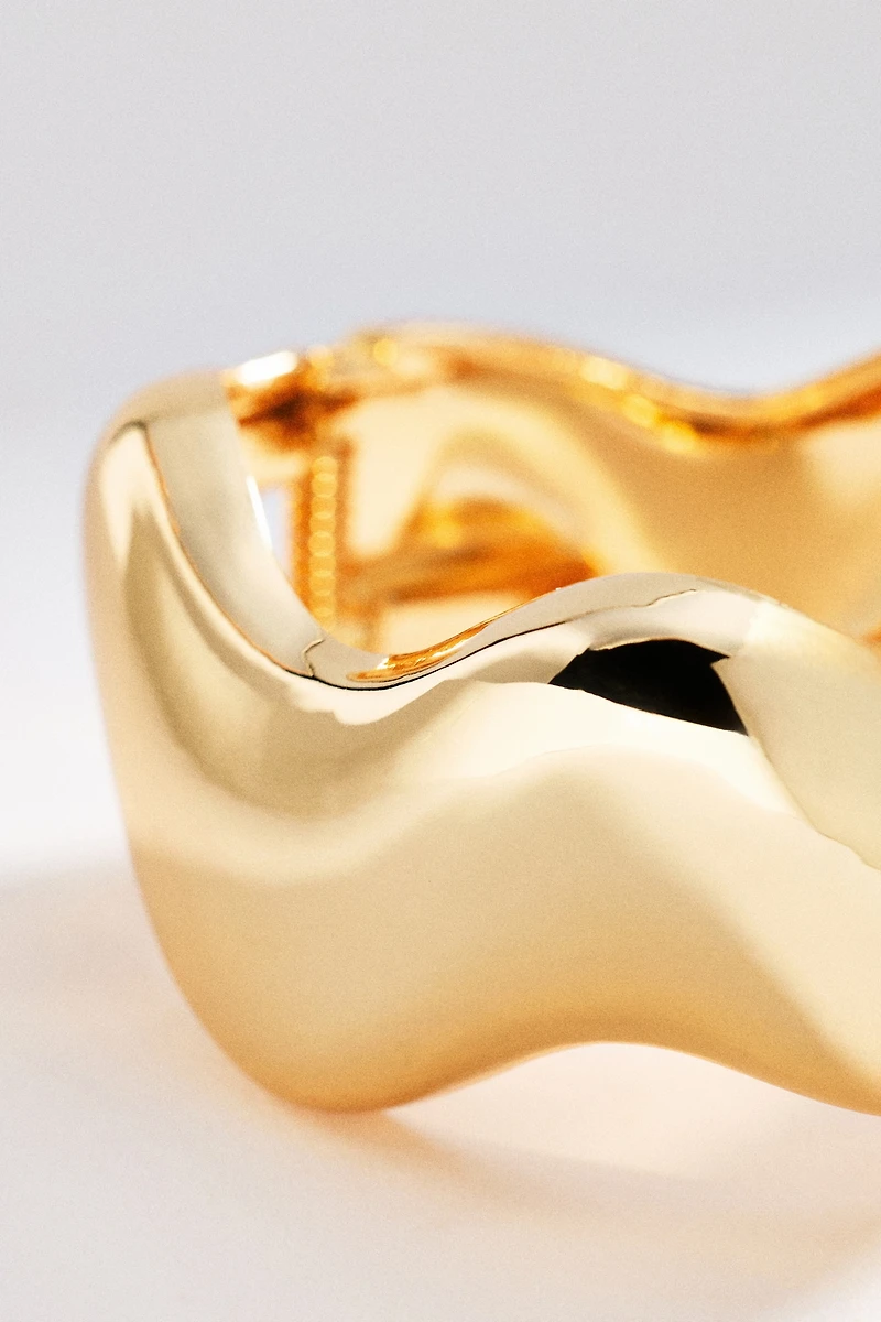 Chunky Wavy Bracelet