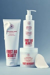 First Aid Beauty Ultra Gentle Cream-to-Foam Cleanser
