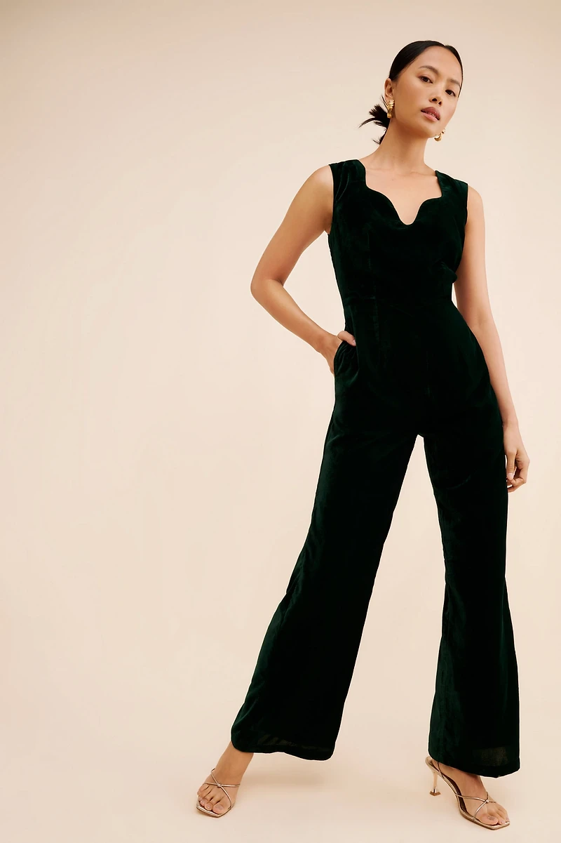 Samant Chauhan Sleeveless Sweetheart Velvet Jumpsuit