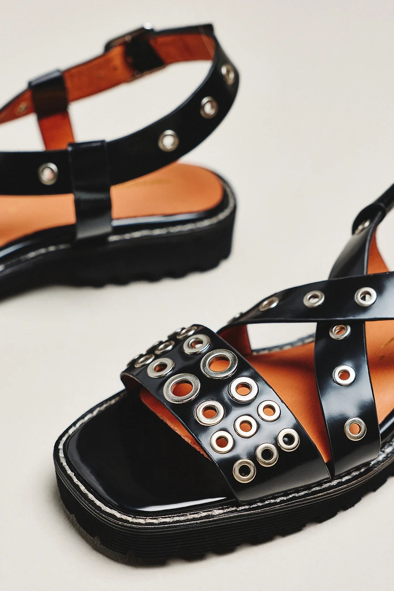 Intentionally Blank Inzo Sandals