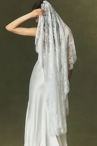 Watters Fingertip Lace Veil