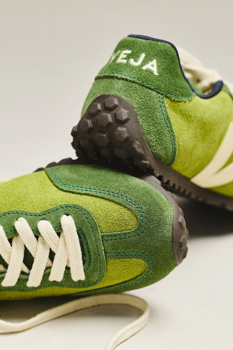 Veja GT Trainer Sneakers