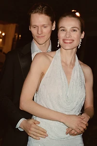 Shell Pearl Drop Earrings