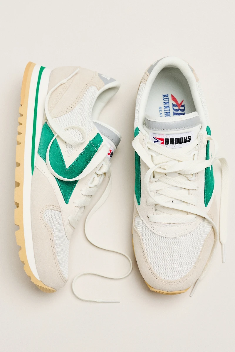 Brooks Chariot Sneakers