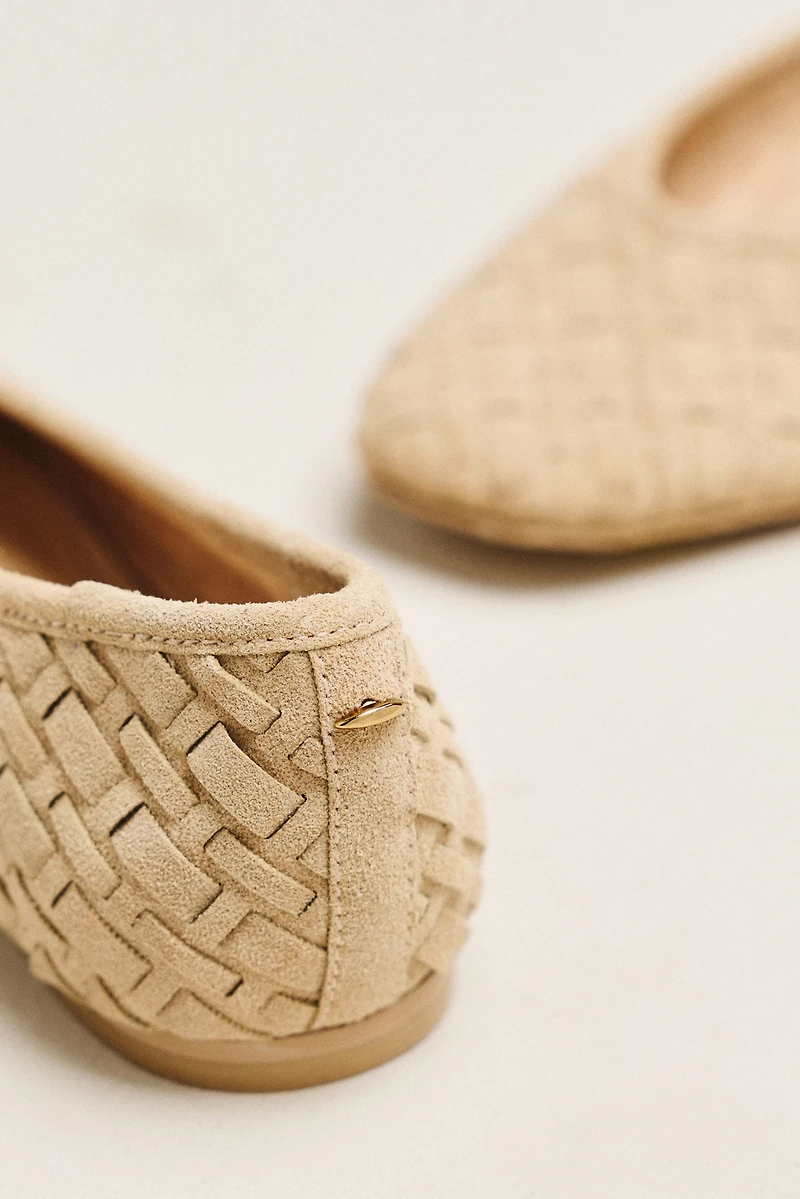 Dolce Vita Megin Flats
