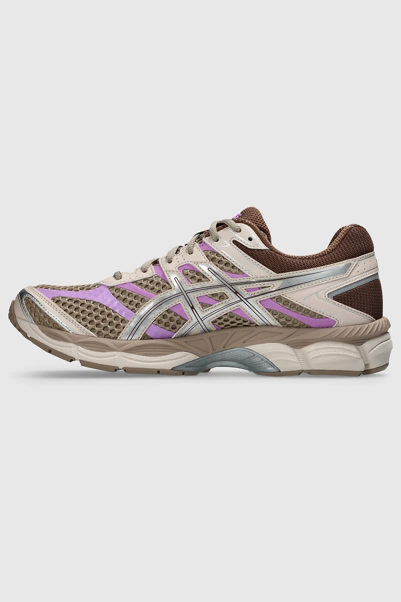 ASICS Gel-Cumulus 16 Sportstyle Sneakers