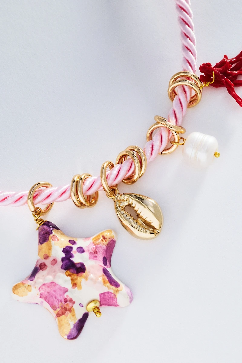 CASHFANA Estrella Rosa Necklace