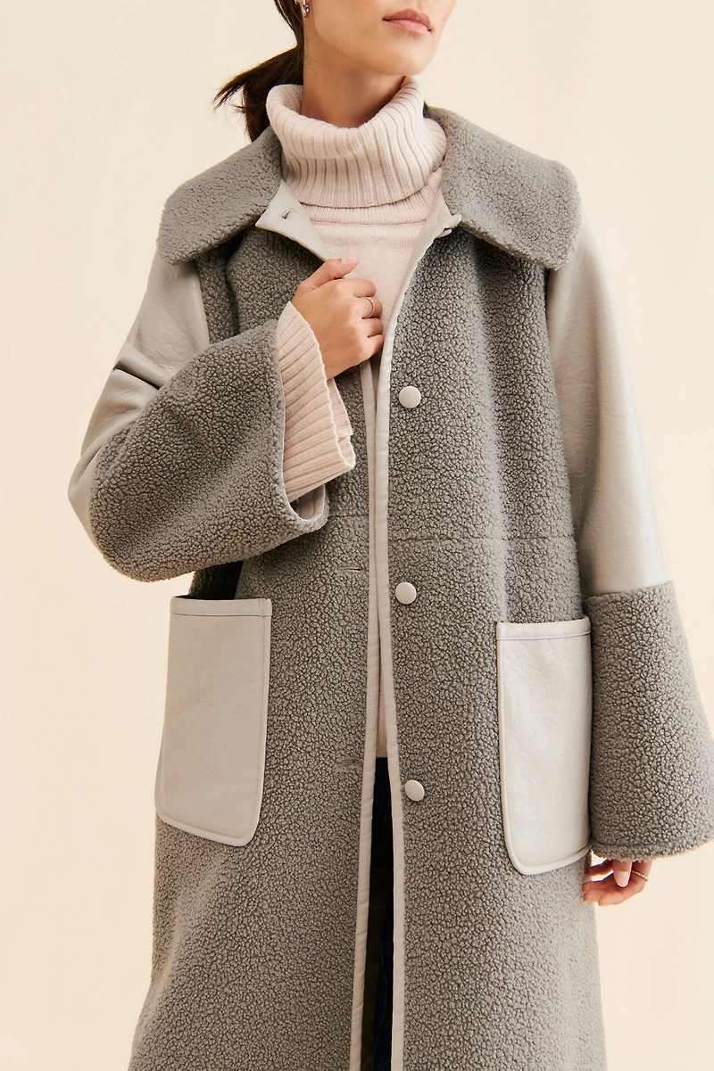 Baum und Pferdgarten Dea Shearling Overcoat