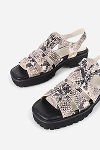 Intentionally Blank Haddie Fisherman Sandals