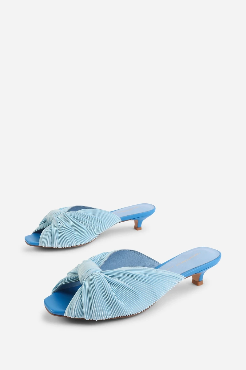 Intentionally Blank Curfew Knotted Mules