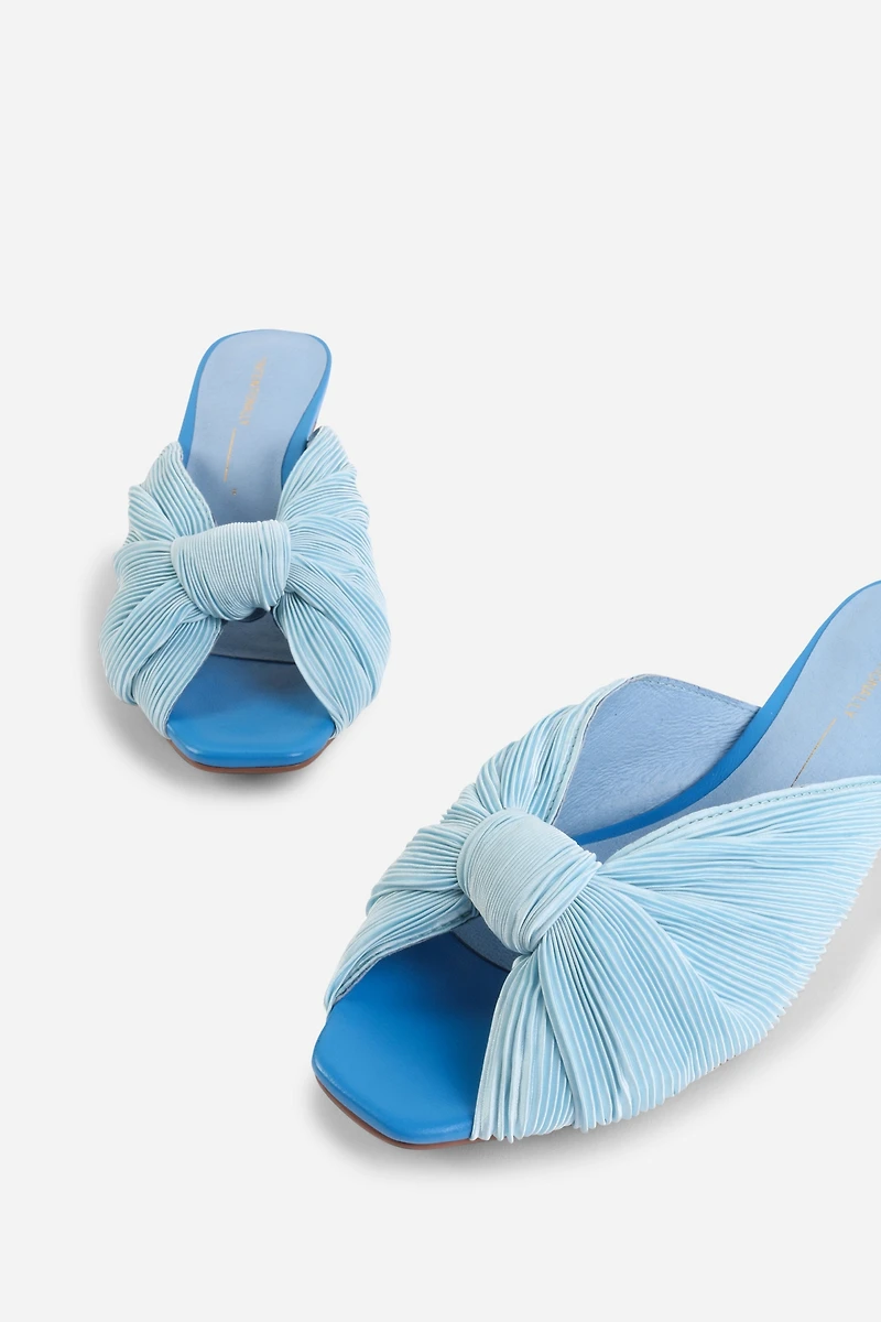 Intentionally Blank Curfew Knotted Mules