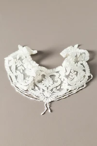 Enaura Embroidered Beaded Choker Necklace