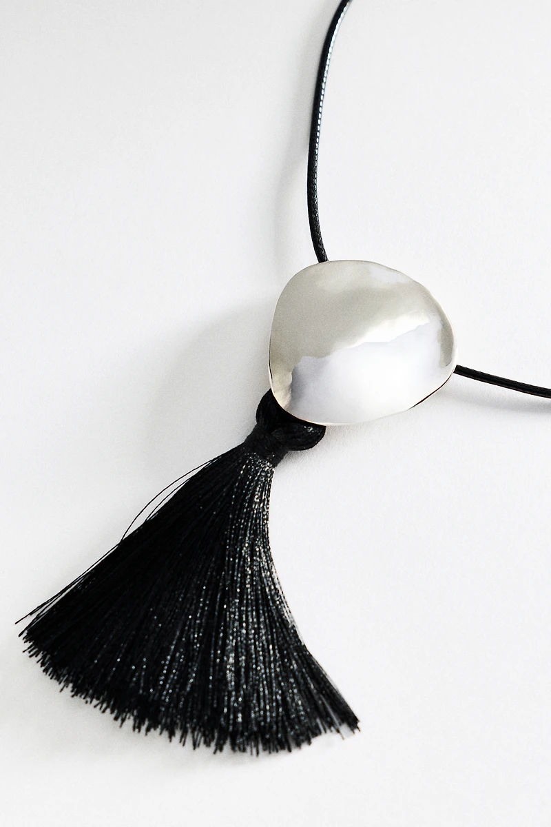 Metal Tassel Pendant Necklace