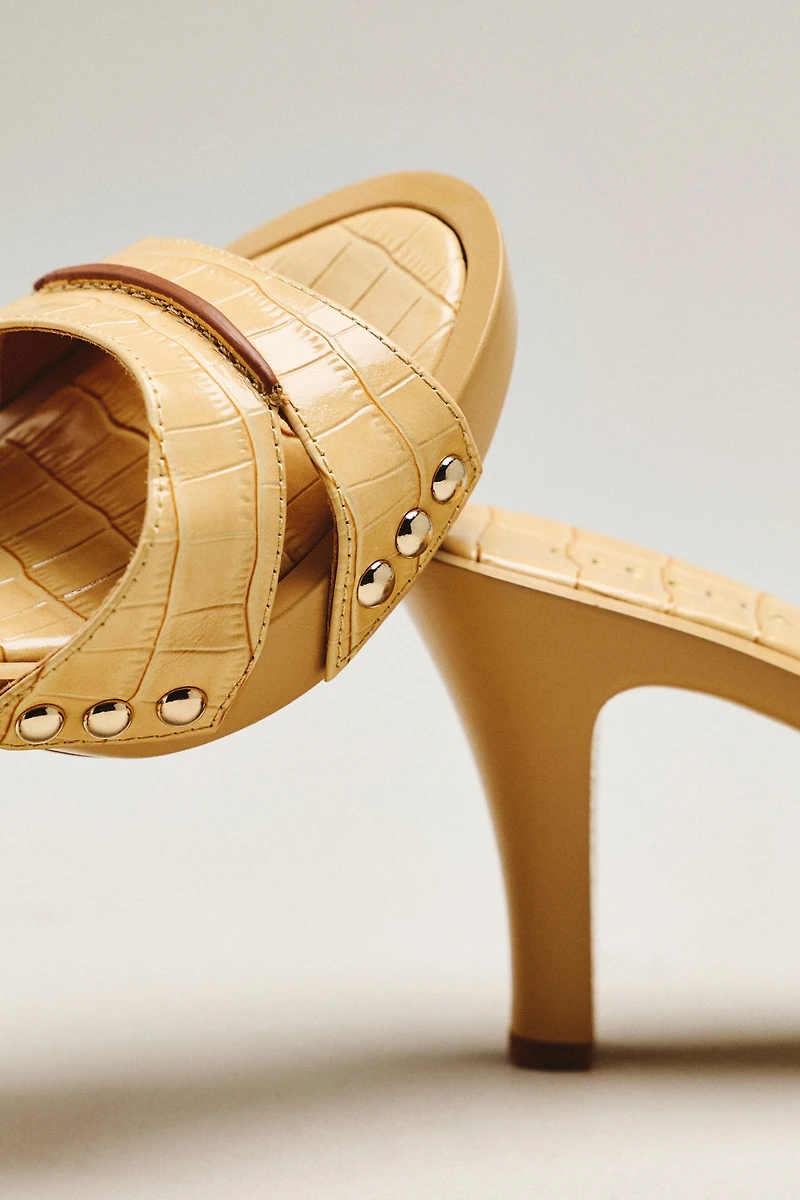Cecelia New York Mechan Heels