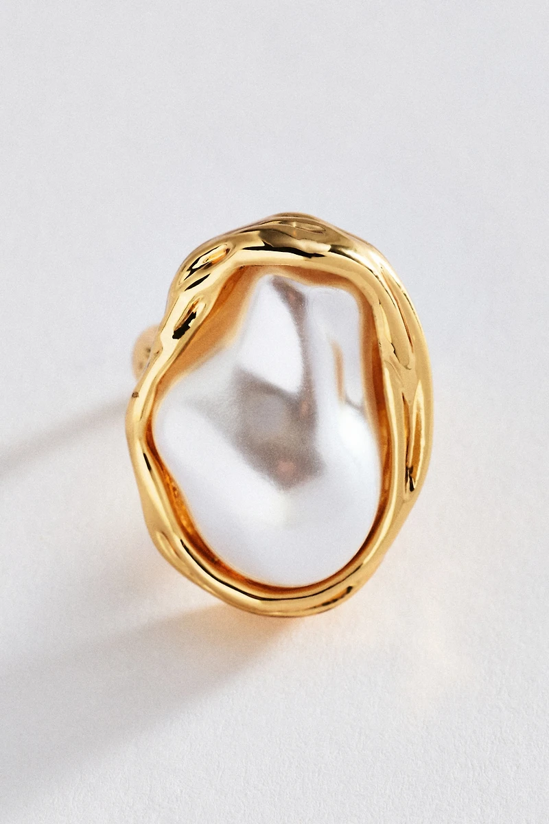 Large Pearl Ring