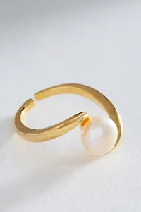 Delicate Pearl Ring