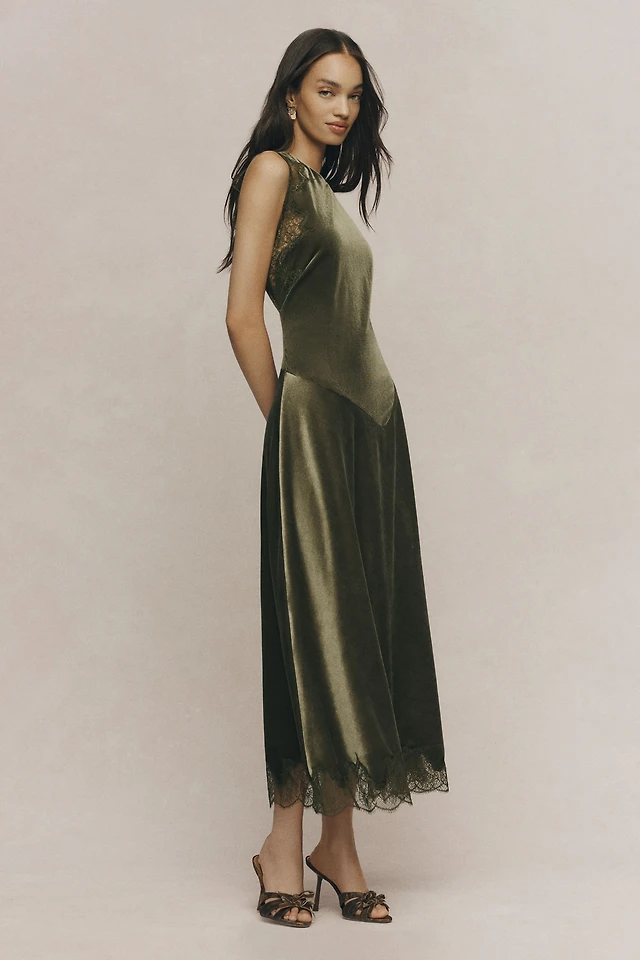 banana republic green velvet dress Burnout Maxi at MarketFair Shoppes in Princeton, NJ and nursing
