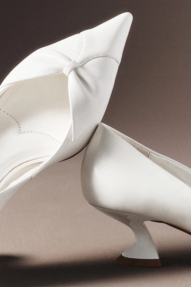 Lola Cruz Bowie Kitten Heels