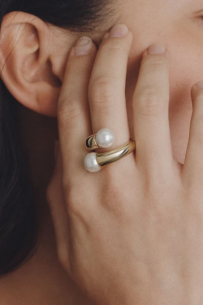 By Anthropologie Weddings Chunky Twist Pearl Ring