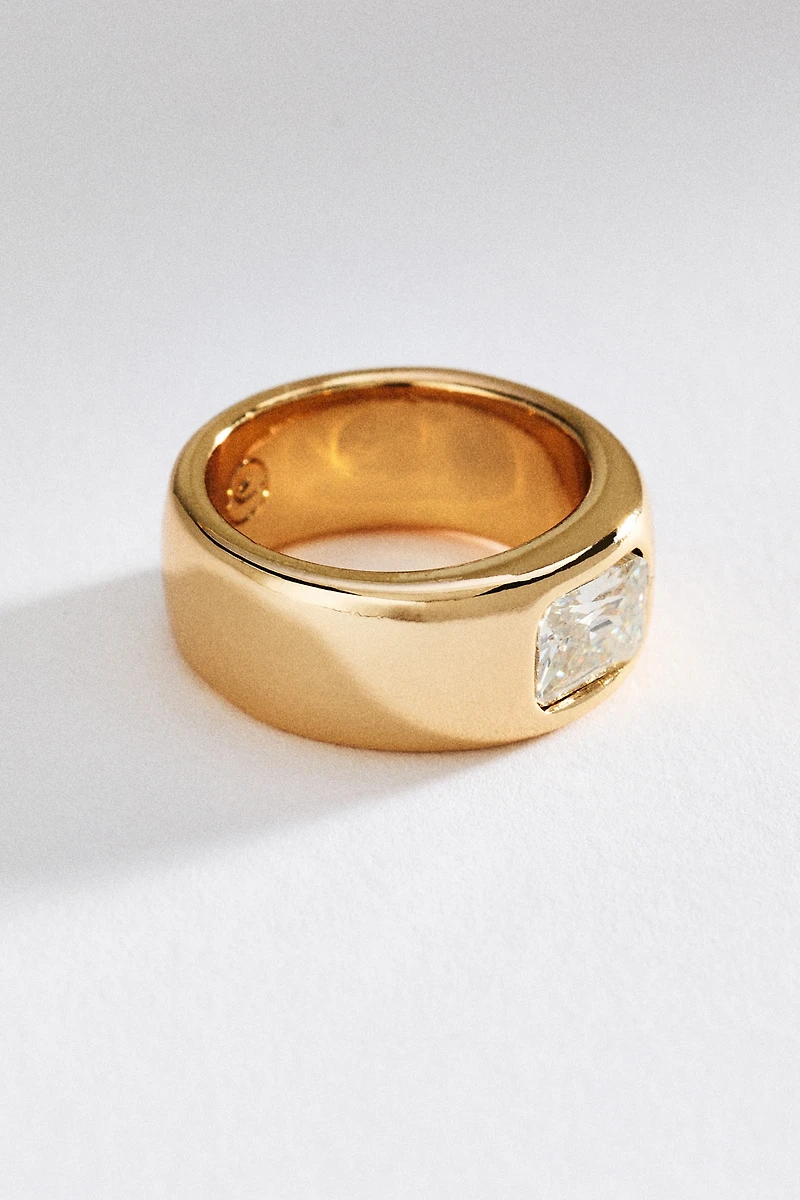 Ettika Emerald Cut Treasure Ring