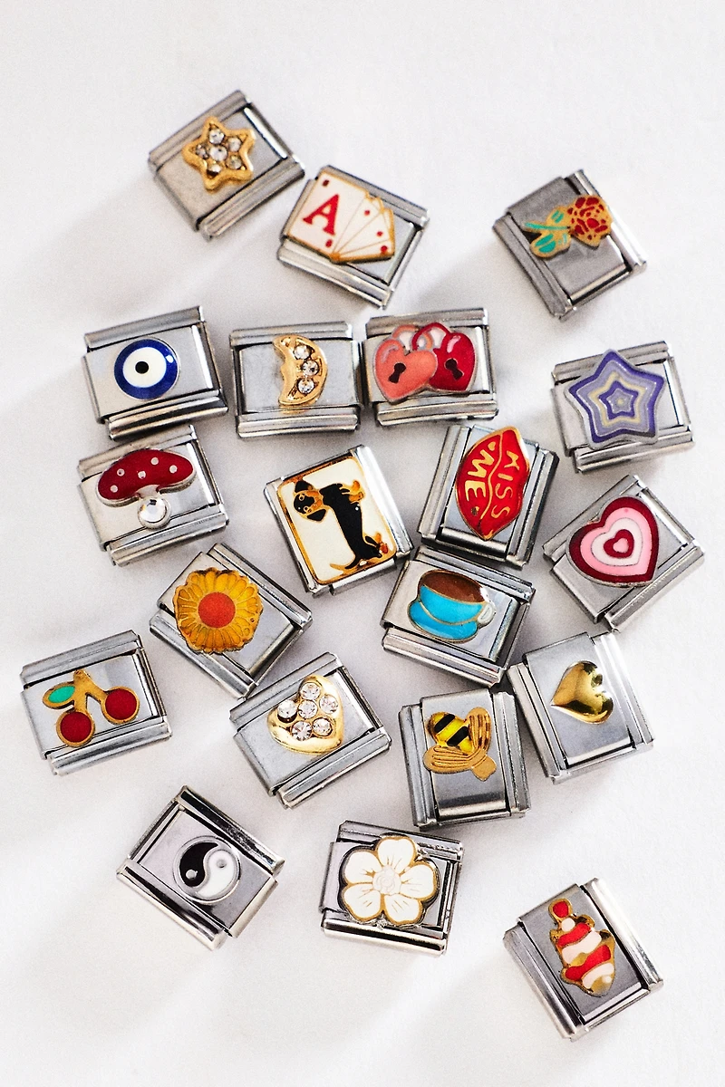 Posh Tech Nostalgic DIY Charm Band