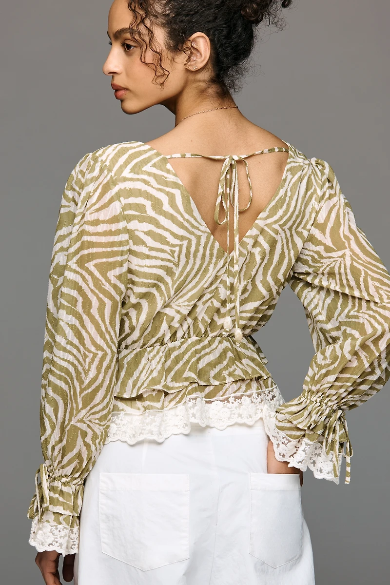 En Saison Skylar V-Neck Long-Sleeve Blouse