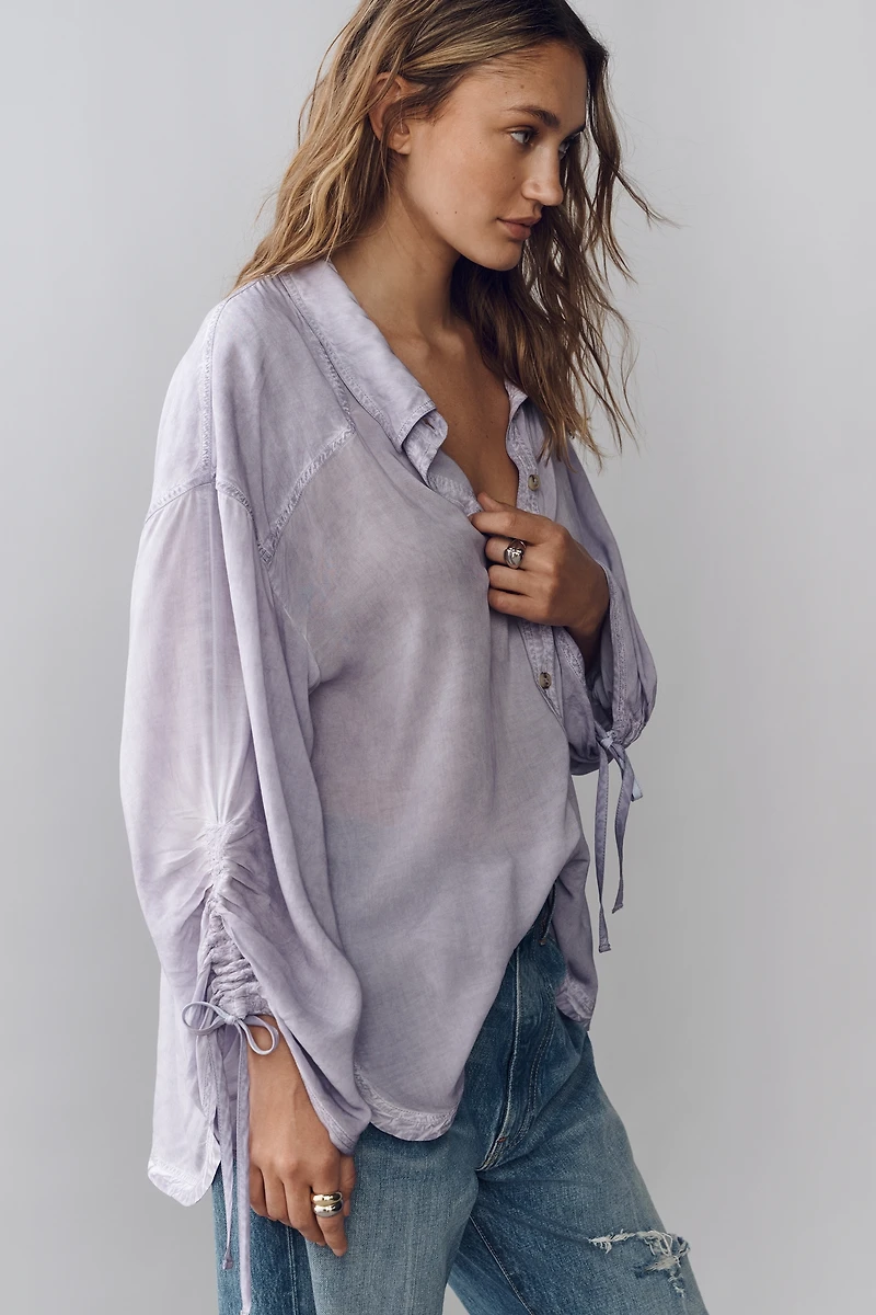 Pilcro Cinched-Sleeve Buttondown Top