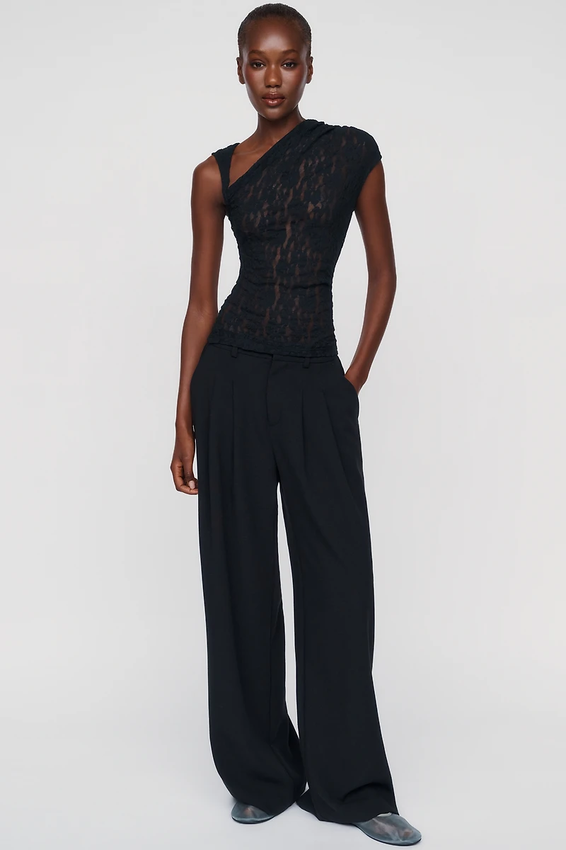 ESTHE Asymmetrical Lace Top