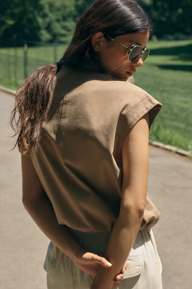 Avec Les Filles Cropped Cargo Vest