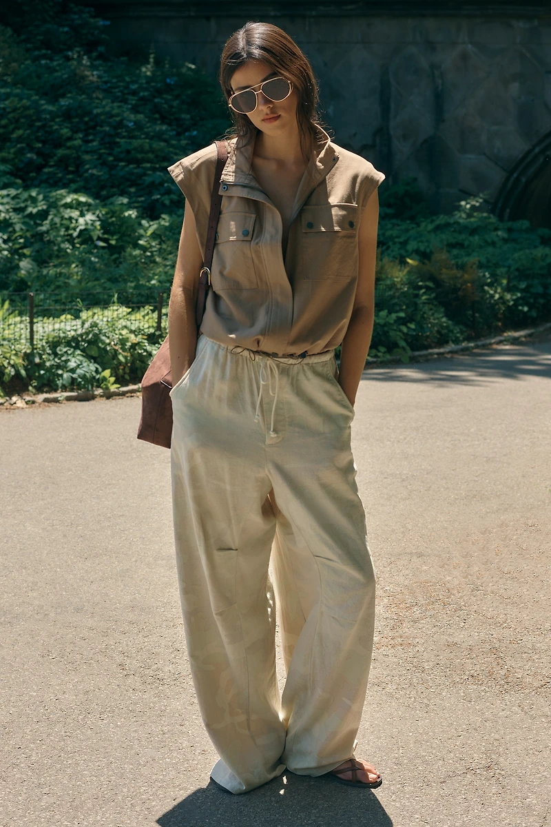 Avec Les Filles Cropped Cargo Vest