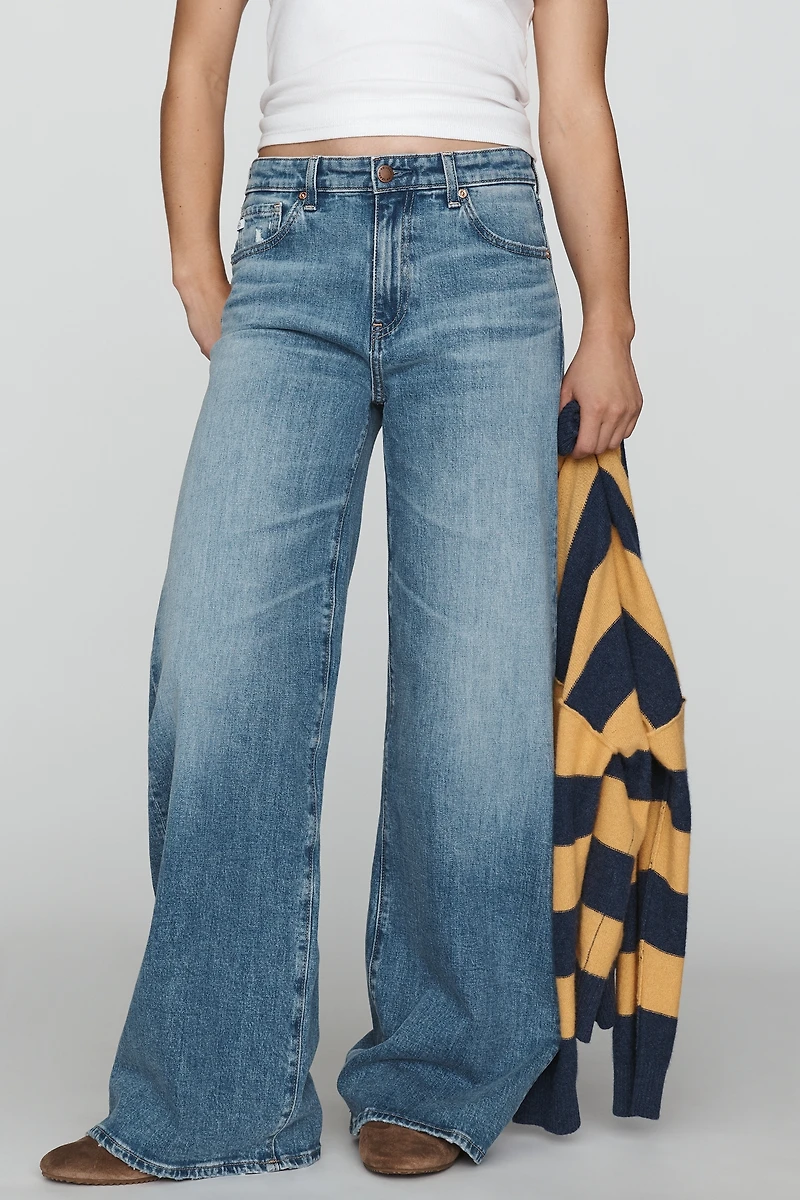 AG Saige Mid-Rise Wide-Leg Jeans