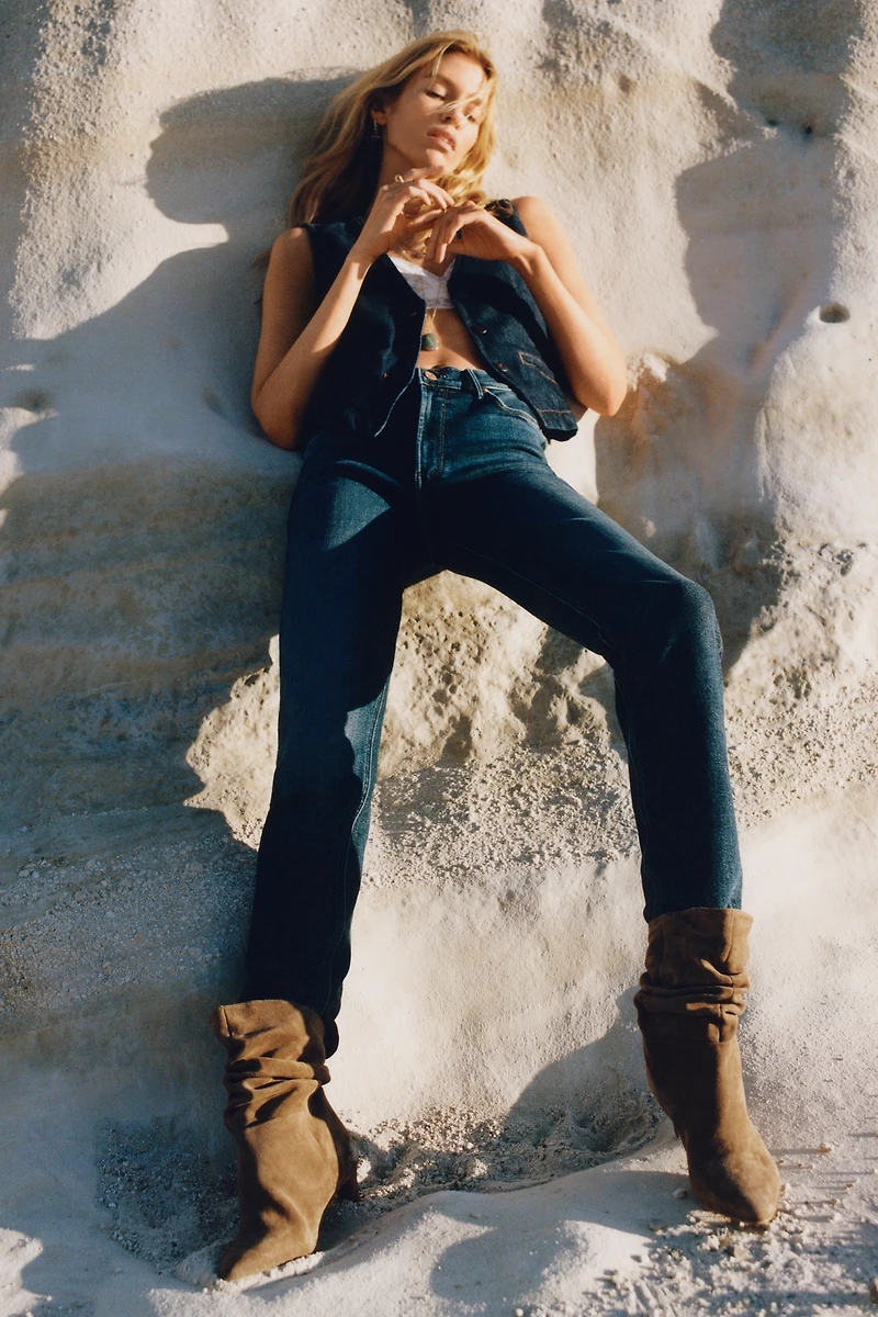 MOTHER Dazzler Mid-Rise Skimp Straight-Leg Jeans