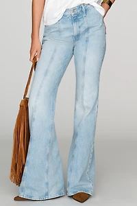 MOTHER Seamed Doozy Mid-Rise Flare Jeans