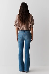 MOTHER The Weekender Mid-Rise Bootcut Jeans